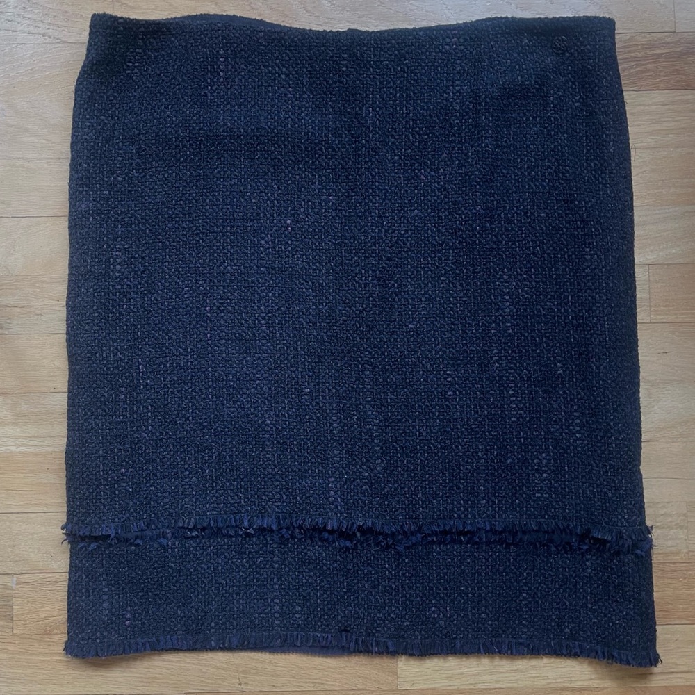 Rena Lange Black Tweed Textured Pencil Skirt with Fringe. S-14 - NWT